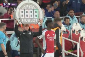 开云APP-伤愈！萨卡复出替补登场，恩瓦内里被换下