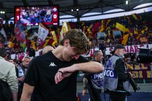 开云体育-罗马体育报：因植入皮下除颤器，博维暂时无法回归意甲赛场