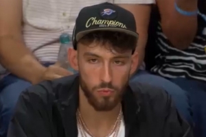 kaiyun-佩奇空砍44分惨遭绝杀！切特现场观战发推：