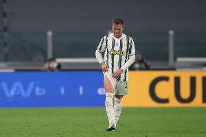 开云-记者：阿图尔已抵达巴西，准备租借加盟格雷米奥