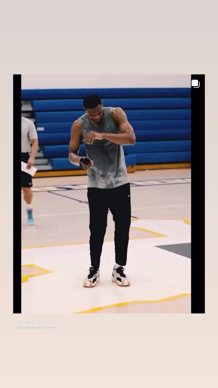 开云-威少转会前景未明仍坚持高强度训练，护指缠手挥汗如雨