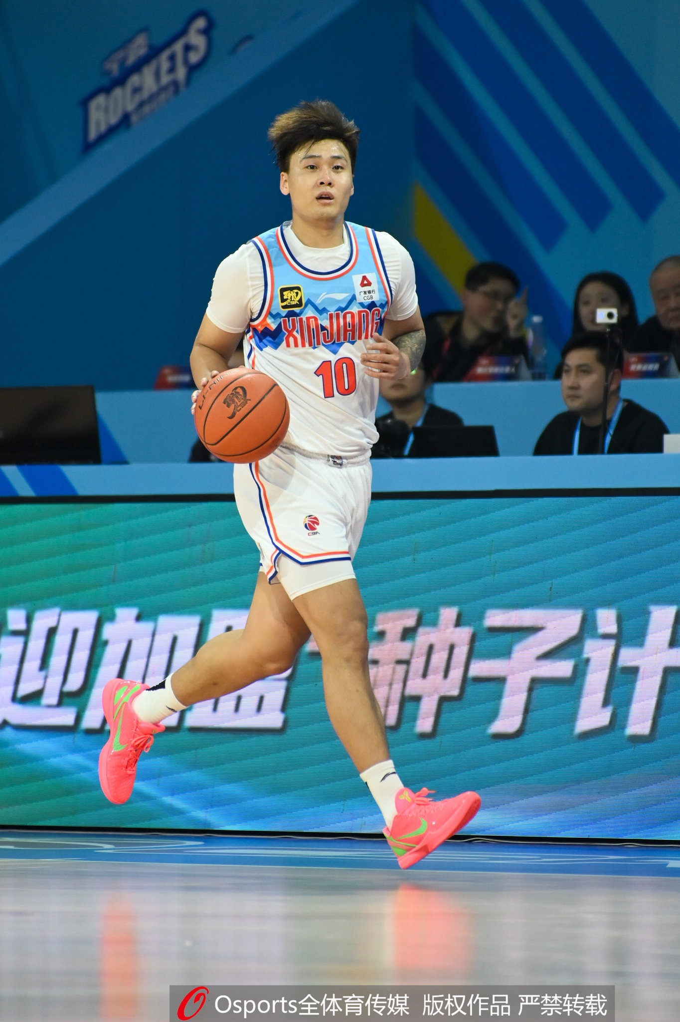 开云下载-赵睿：最煎熬的是新疆2年 受伤让我打打停停 自己一度陷入过怀疑