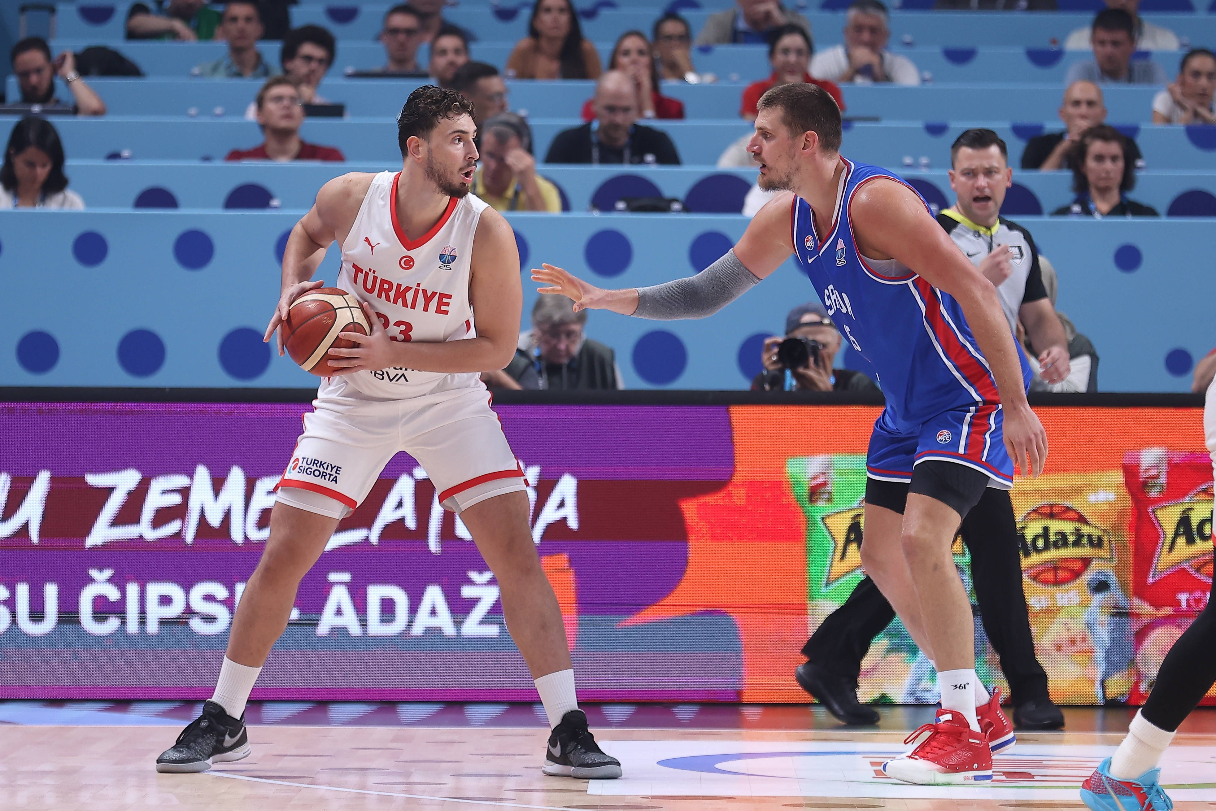 kaiyun-申京：对阵塞尔维亚那场是最难的 为他们遭遇伤病出局感到遗憾