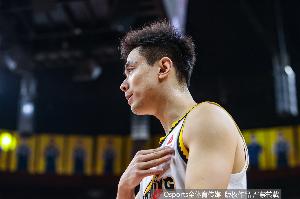 开云在线-辽宁男篮续约赵继伟后用掉第2个顶薪名额 还剩1个顶薪名额