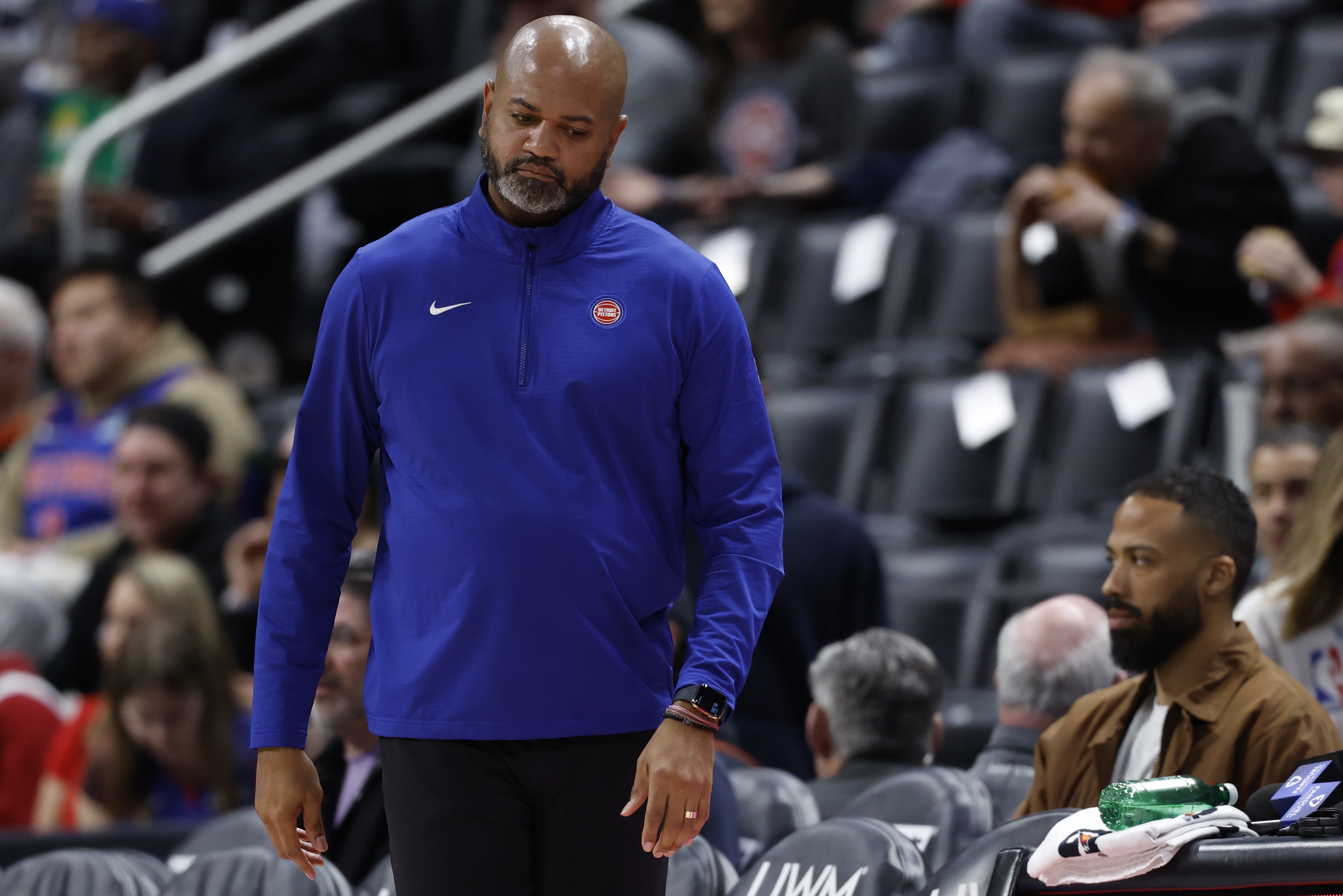 开云官网-活塞主帅：15岁为迈克·布朗实习 他教会我很多&amp;他说的事都会做到