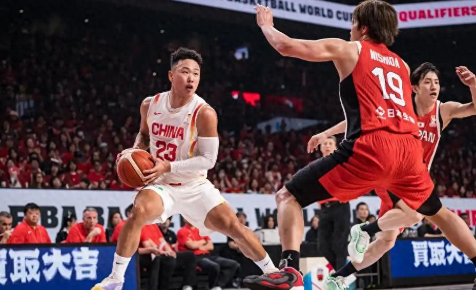 开云APP-连续2场爆发！CBA昔日被大牌队友公开指责 如今成国家队大腿