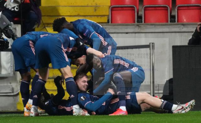 【欧联杯】阿森纳6分钟3球打懵捷克豪门 总比分5比1